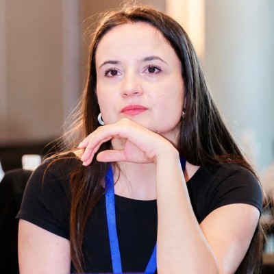 Halmai Dzsenifer