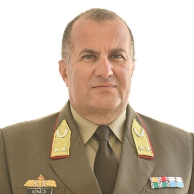 Kovács László